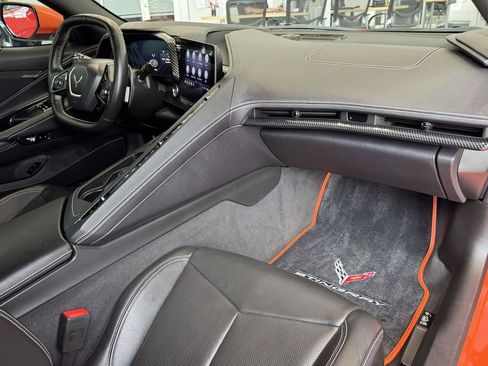 Used 2021 Chevrolet Corvette Stingray Coupe w/ Z51 Performance Package RWD image 16