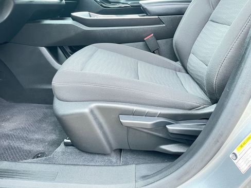 Used 2025 Chevrolet Equinox LT image 23