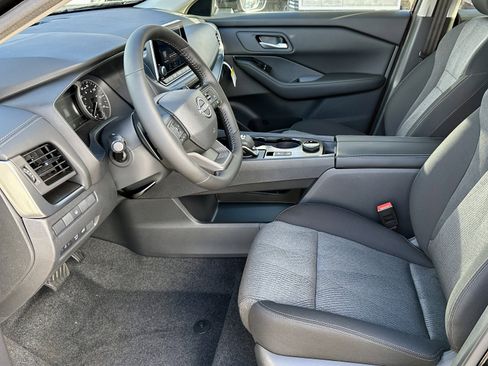 New 2026 Nissan Rogue SV image 25