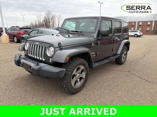 Used 2018 Jeep Wrangler Unlimited Sahara w/ Connectivity Group video 1