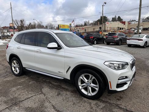 Used 2018 BMW X3 xDrive30i w/ Convenience Package image 4