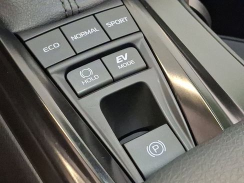 Used 2026 Toyota Camry SE w/ Convenience Package AWD/4WD image 26