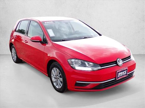 Used 2018 Volkswagen Golf S FWD image 6