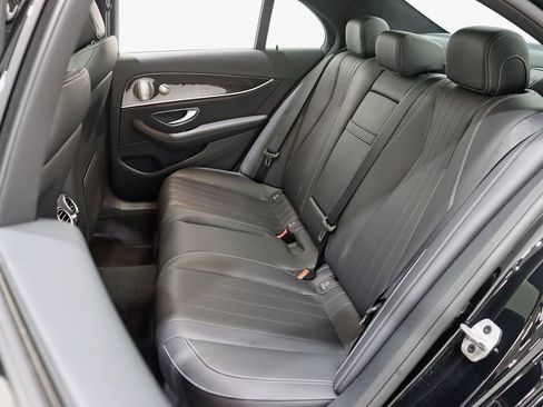 Used 2023 Mercedes-Benz E 350 4MATIC Sedan image 31