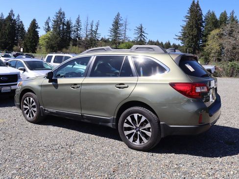 Used 2016 Subaru Outback 2.5i Limited w/ Popular Package #4 AWD/4WD image 3
