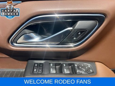 Used 2023 Chevrolet Suburban High Country w/ Premium Package AWD/4WD image 15