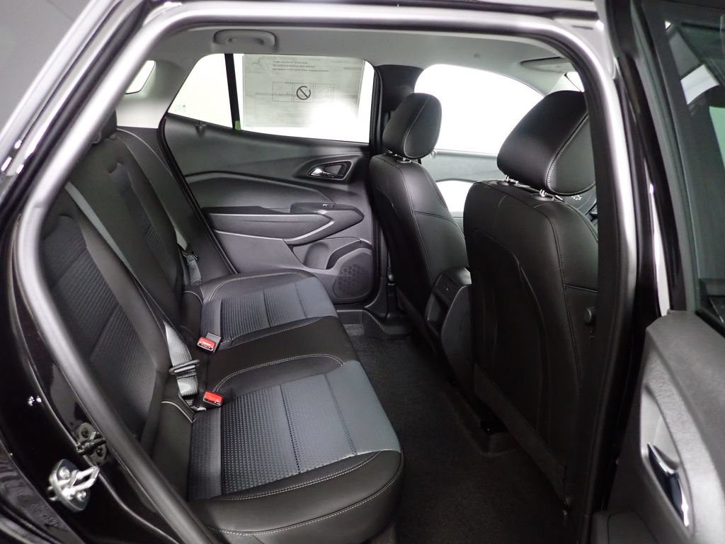 New 2026 Chevrolet Trax LT w/ Driver Confidence Package FWD image 33