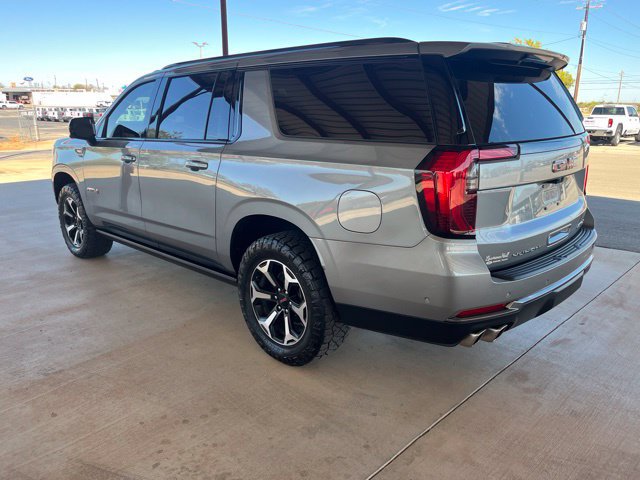 Used 2026 GMC Yukon XL AT4 w/ AT4 Premium Plus Package AWD/4WD image 8
