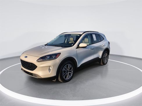 Used 2021 Ford Escape SEL w/ Technology Package image 4