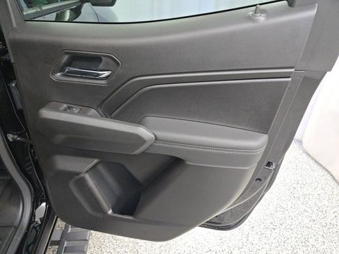 New 2026 GMC Canyon Elevation w/ Convenience Package image 10