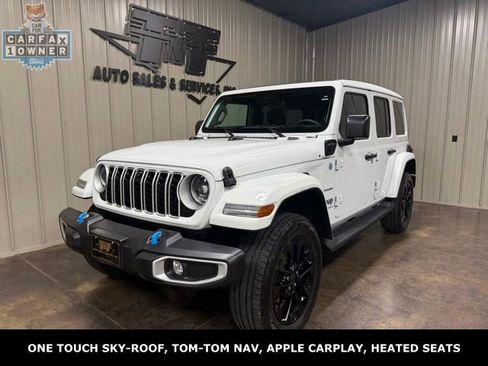 Used 2024 Jeep Wrangler Unlimited Sahara w/ Technology Group AWD/4WD image 1