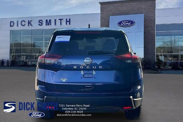 Used 2025 Nissan Rogue SV FWD image 5