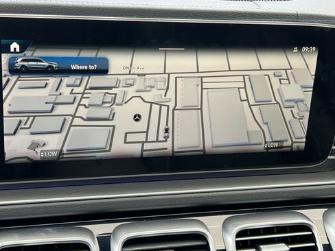 New 2026 Mercedes-Benz GLS 580 4MATIC image 22