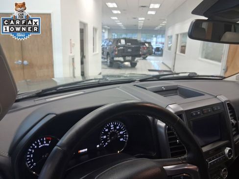 Used 2019 Ford Expedition Platinum AWD/4WD image 2