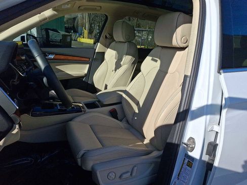 Certified 2023 Audi Q5 2.0T Prestige w/ Prestige Package image 11