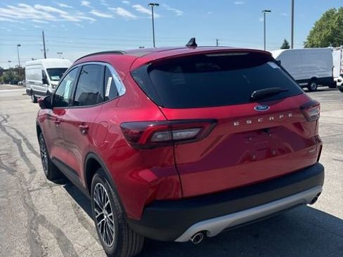 New 2024 Ford Escape SE image 7