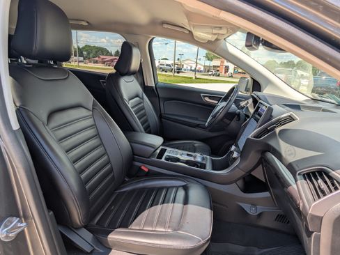 Used 2024 Ford Edge SEL w/ Convenience Package AWD/4WD image 16