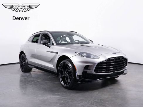 Used 2025 Aston Martin DBX 707 image 7
