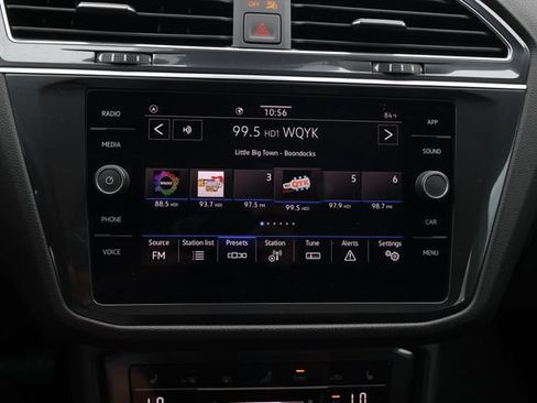 Certified 2023 Volkswagen Tiguan SE w/ Panoramic Sunroof Package FWD image 25