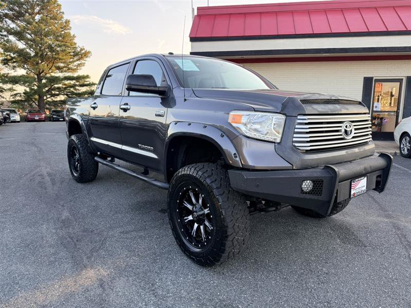 Used 2015 Toyota Tundra Limited w/ Limited Premium Package AWD/4WD image 3
