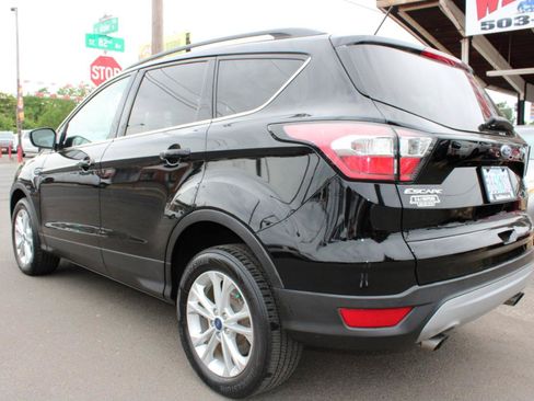 Used 2018 Ford Escape SEL w/ Ford Safe & Smart Package AWD/4WD image 4