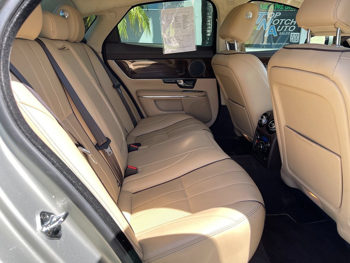 Used 2012 Jaguar XJ RWD image 24