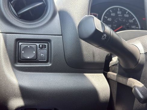 Used 2018 Nissan Versa S Plus FWD image 17