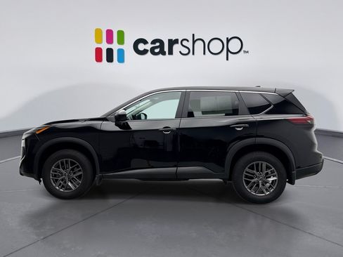 Used 2025 Nissan Rogue S AWD/4WD image 2