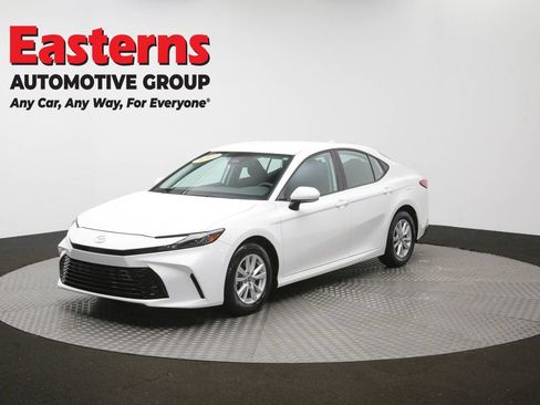 Used 2025 Toyota Camry LE FWD image 55