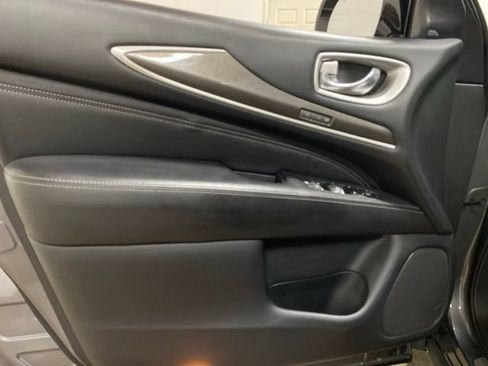 Used 2020 INFINITI QX60 Luxe w/ Essential Package FWD image 35
