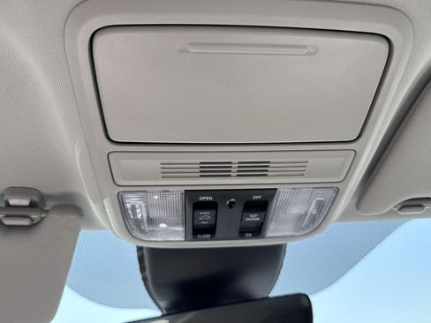 Certified 2026 Honda Odyssey Touring image 36