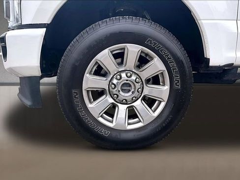 Used 2022 Ford F350 Platinum AWD/4WD image 6