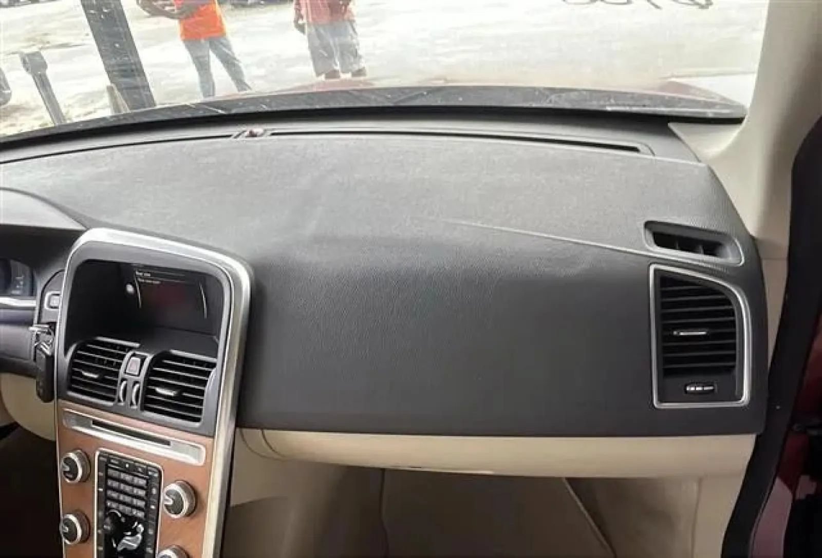 Used 2015 Volvo XC60 T5 Premier FWD image 9