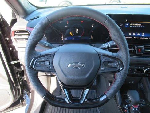 New 2025 Chevrolet TrailBlazer RS w/ Convenience Package image 17