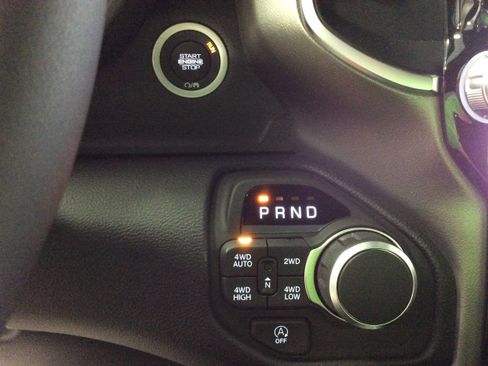 New 2025 RAM 1500 Big Horn AWD/4WD image 24