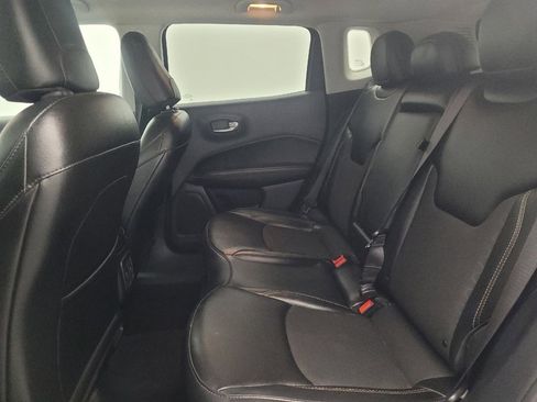 Used 2020 Jeep Compass Latitude AWD/4WD image 18
