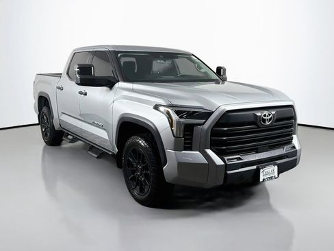 Used 2022 Toyota Tundra SR5 AWD/4WD image 1