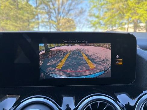 Used 2023 Mercedes-Benz GLA 250 image 16