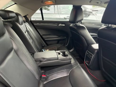 Used 2016 Chrysler 300 Limited AWD/4WD image 4