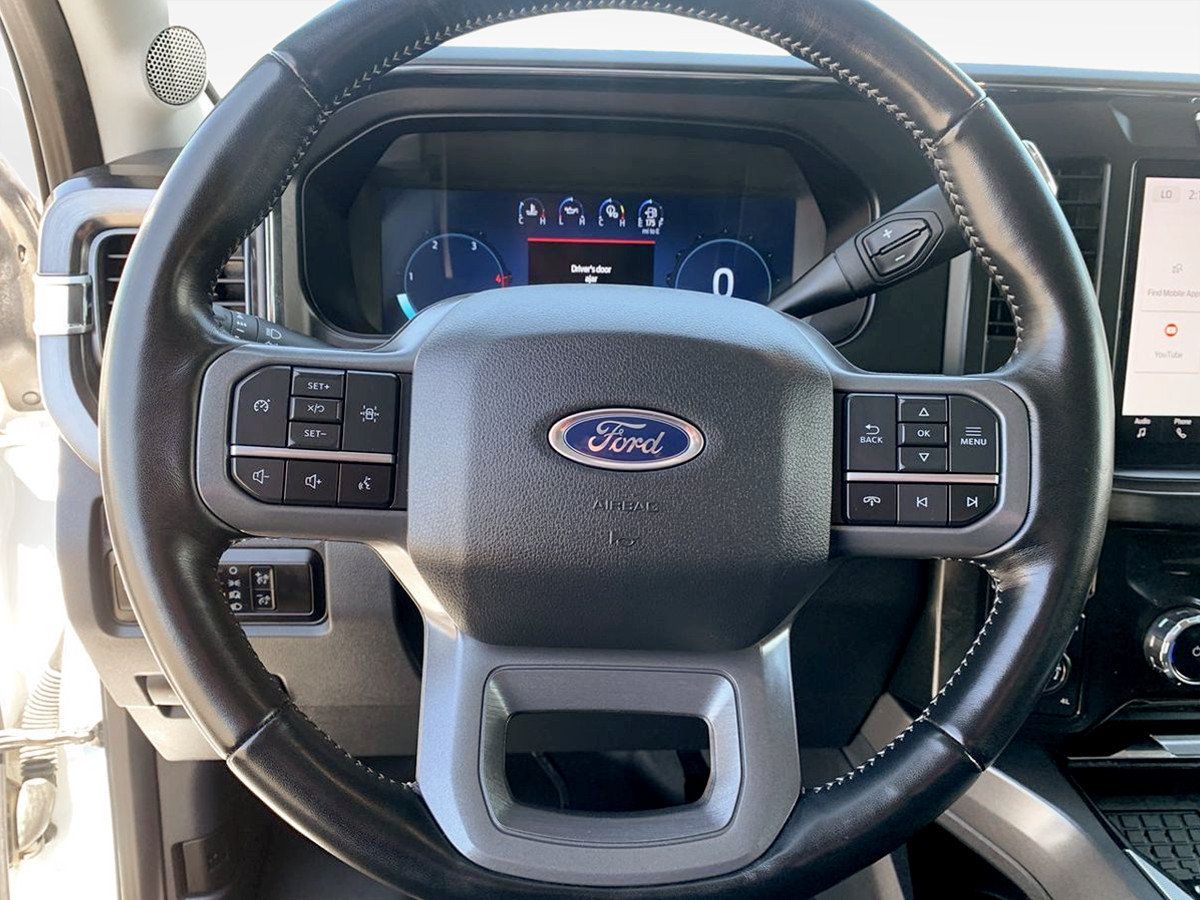 Used 2023 Ford F350 Lariat w/ Tremor Off-Road Package AWD/4WD image 19