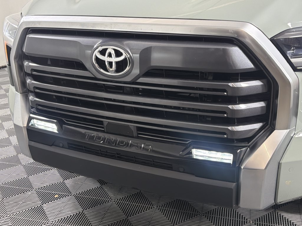 Used 2026 Toyota Tundra Limited AWD/4WD image 13