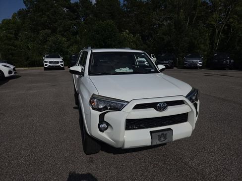 Used 2015 Toyota 4Runner SR5 RWD image 1