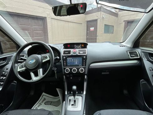 Used 2018 Subaru Forester 2.5i Premium w/ All-Weather Package image 17