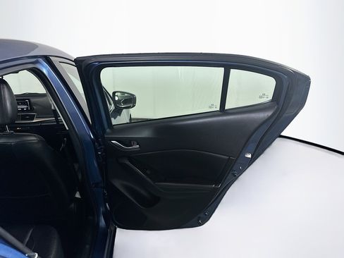 Used 2017 MAZDA MAZDA3 Touring FWD image 30