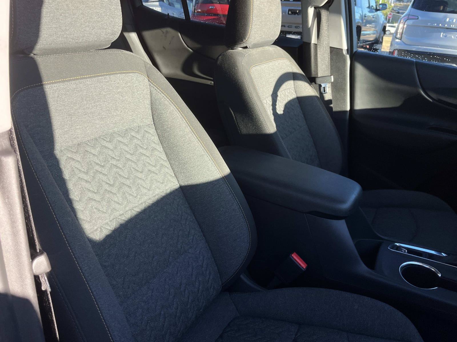 Used 2024 Chevrolet Equinox LT AWD/4WD image 25