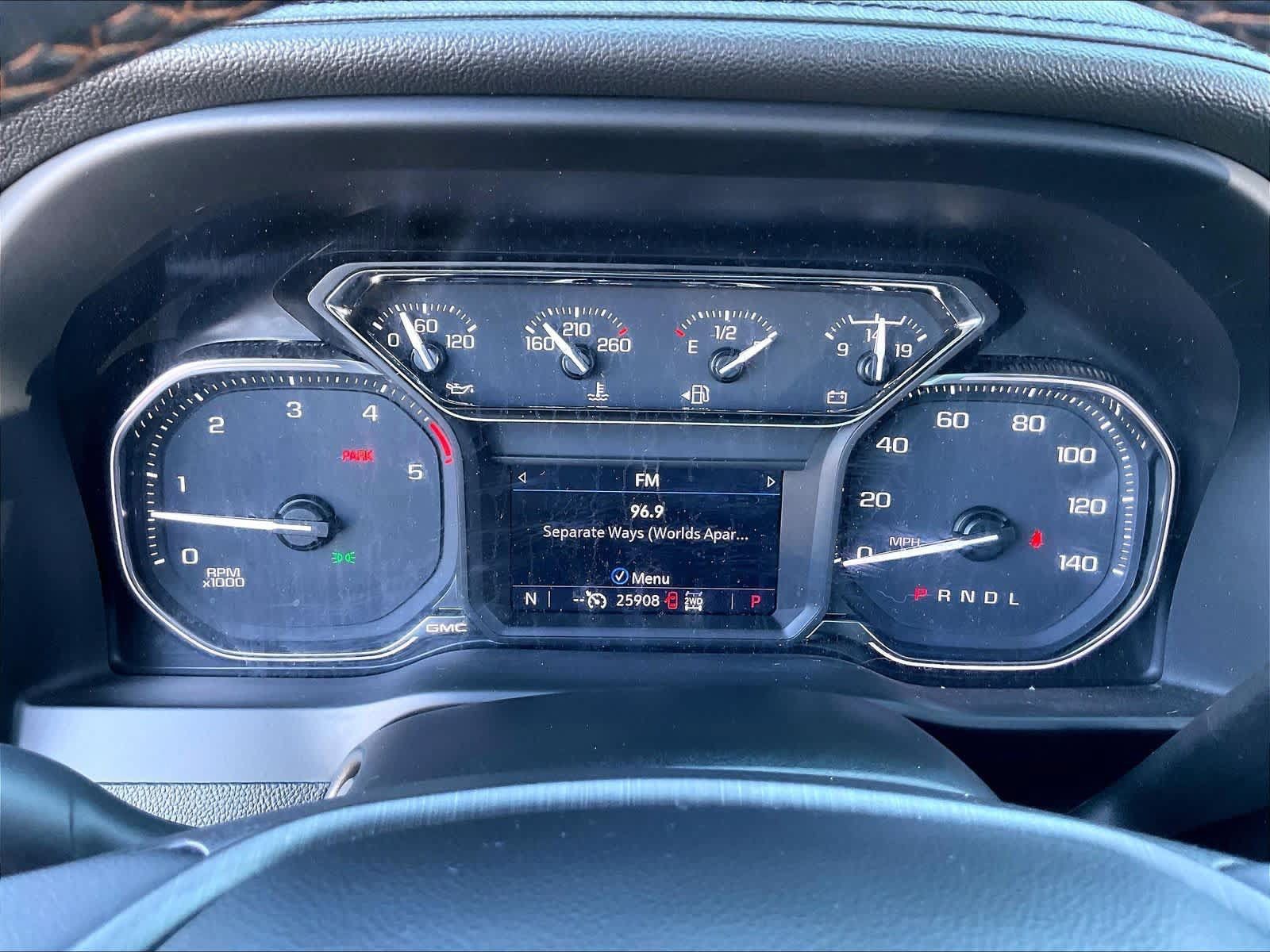 Used 2022 GMC Sierra 2500 AT4 w/ AT4 Preferred Package AWD/4WD image 23