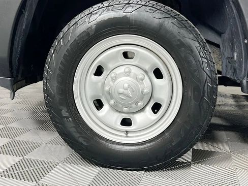 Used 2018 RAM 2500 Tradesman RWD image 29