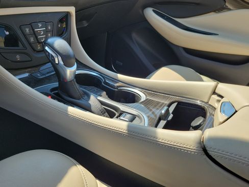 Used 2020 Buick Envision Premium AWD/4WD image 29