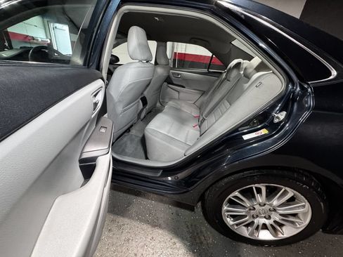Used 2015 Toyota Camry LE FWD image 13