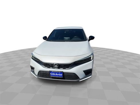 Used 2023 Honda Civic Sport image 3